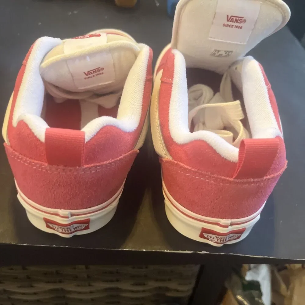 Size 7 - Vans Knu-Skool Retro Pink 8.5 Women’s